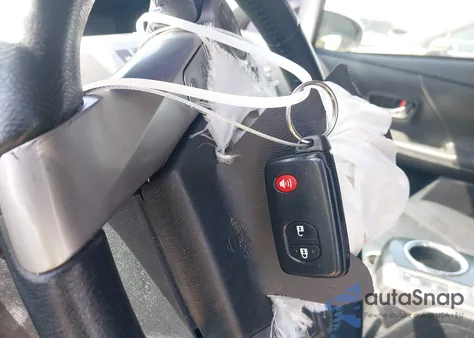 2015 Toyota Prius V Four из США, поврежденный, VIN JTDZN3EU2FJ040508